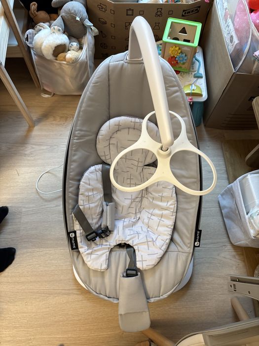 Balansoar Bebelusi 4MOMS MamaRoo 5.0 in
