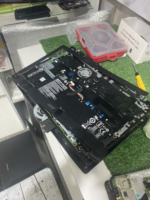 Ремнот телефонов у Романа