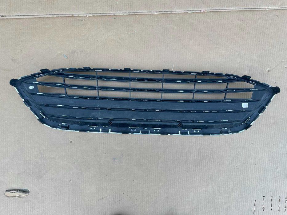 Решетка Ford Focus MK4 - 2020