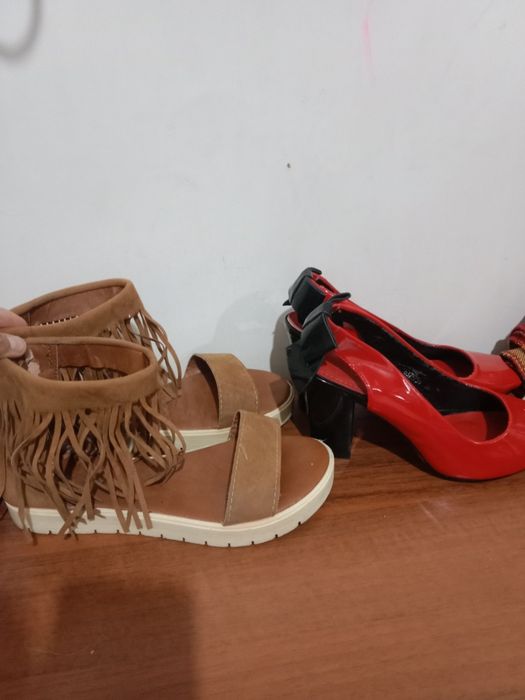 Ayollar oyoq kiyimi razmer 36-37
