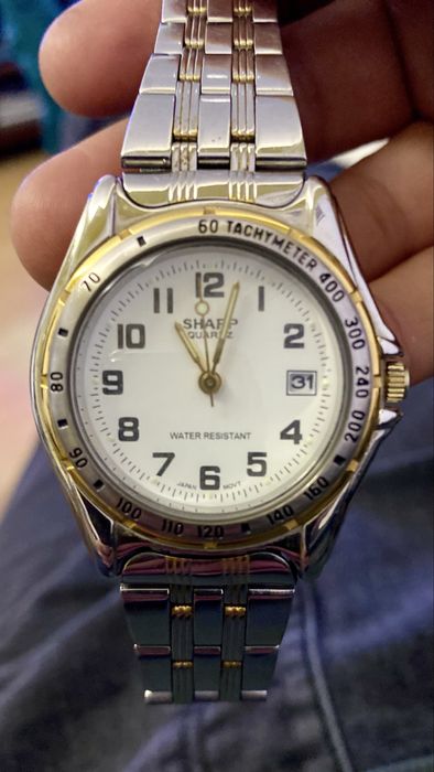 Часовник SHARP quartz