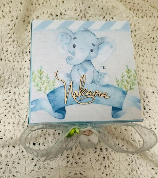 Кутии - покана с животни експлодиращи