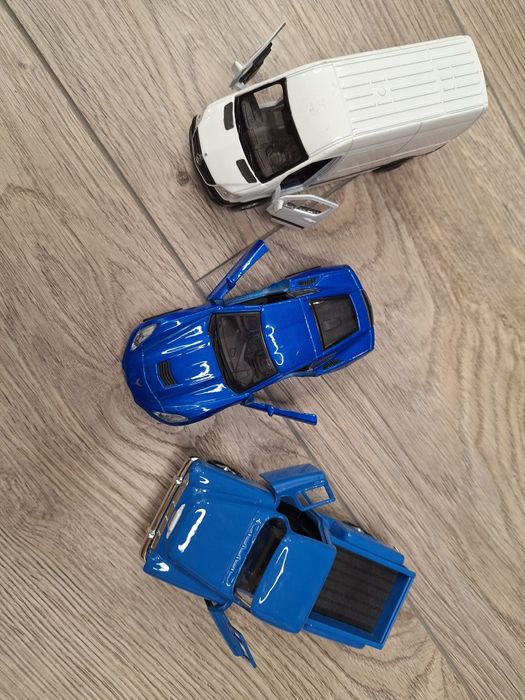 Hot wheels писти и коли. Lightning McQueen коли (Макуин светкавицата)