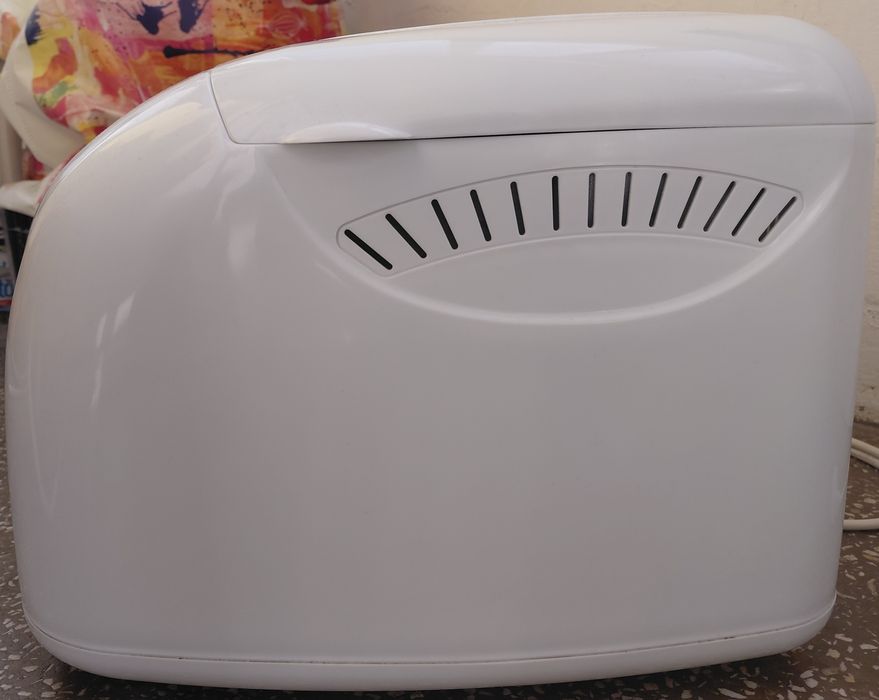 Mașină de pâine Heinner BreadExpress 950 (BM-950)