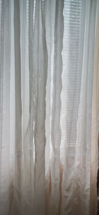 Нежно, бяло, перде