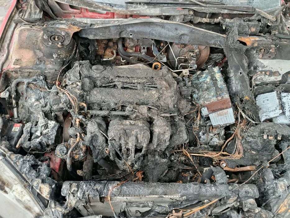 Мазда 6 продам 2004 год