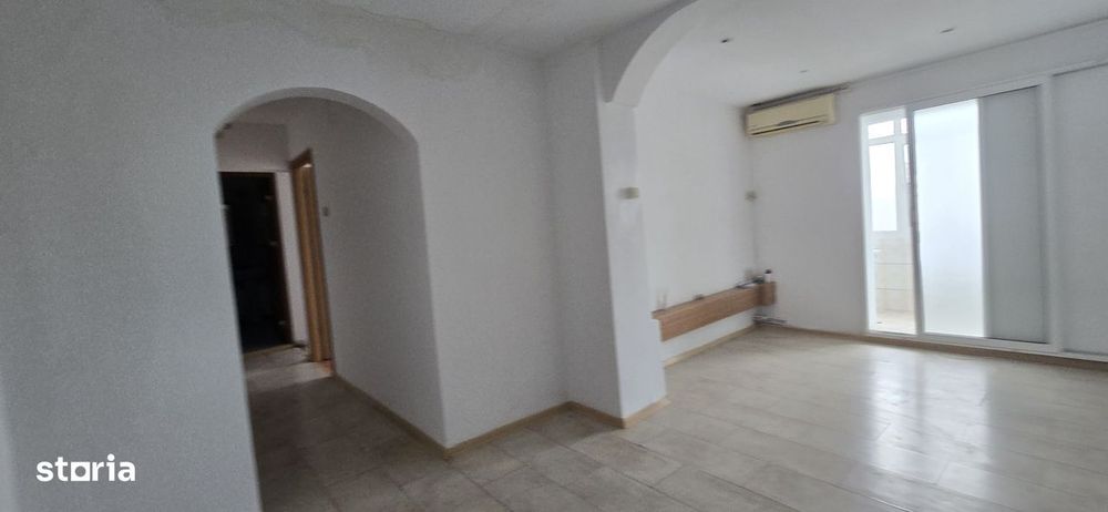 Vânzare apartament 3camere, micro 6 Târgoviște — fotografia 2