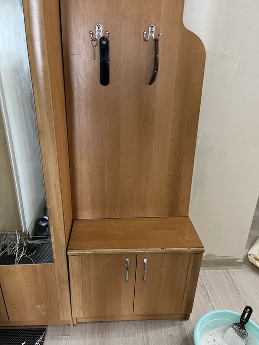 Шкаф на прихощка