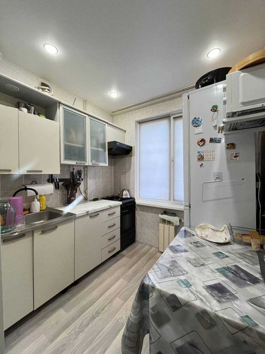 Продам 2 комнатную по Тургенева