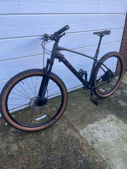 Trek Marlin 8 Sn34 Dnister Black 2023 XL