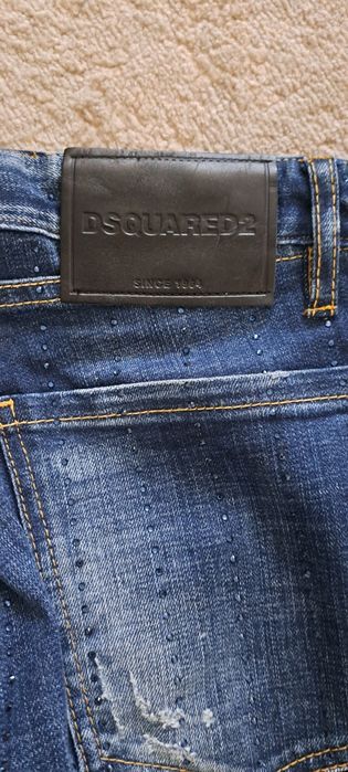 Vând blugi dsquared2