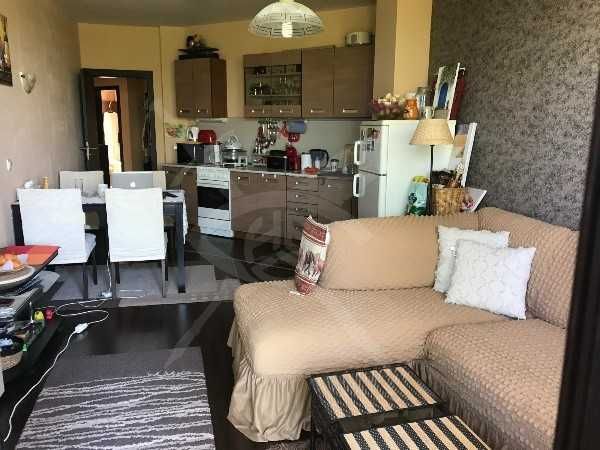 Продава се Тристаен апартамент в к.к. Слънчев бряг - 82 кв.м за 535 €/кв.м - Снимка #2