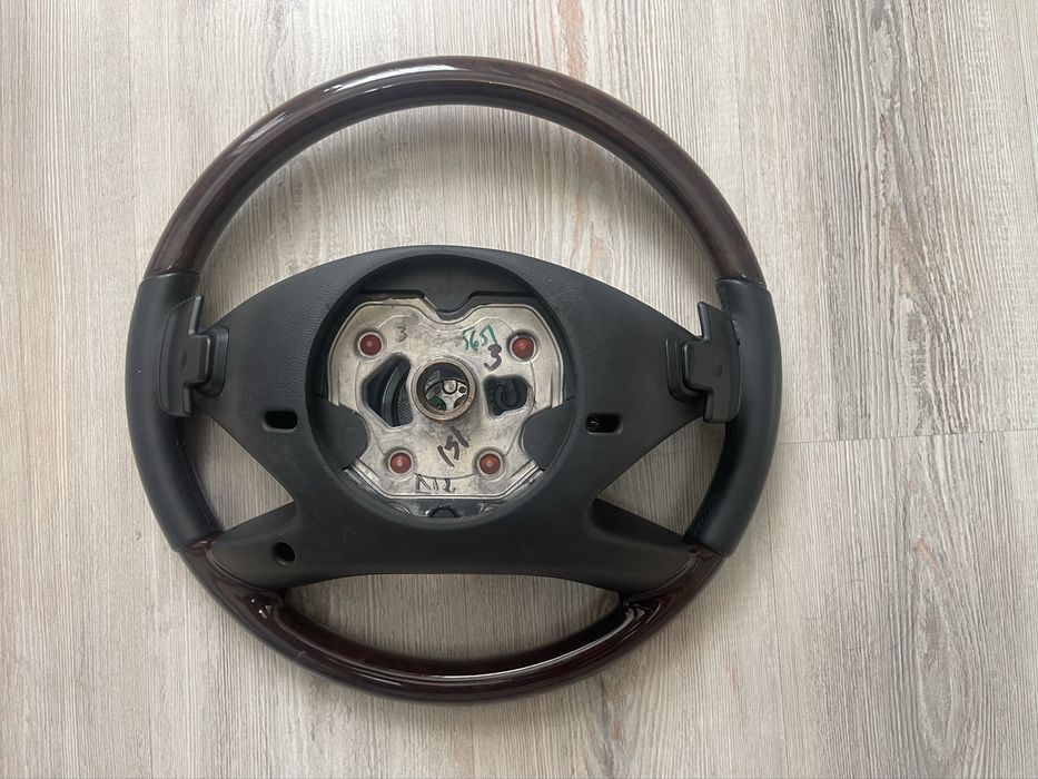 Руль на мерседес W221 рестайлинг