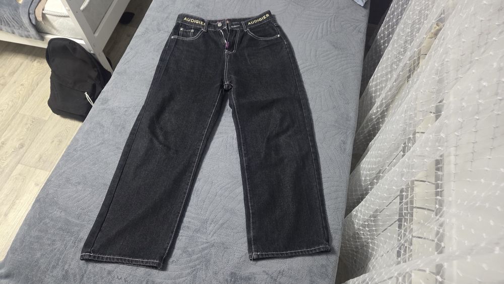 Джинсы чёрные нн