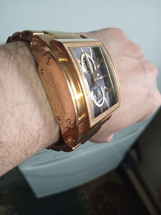 Продам часы Yves Camani