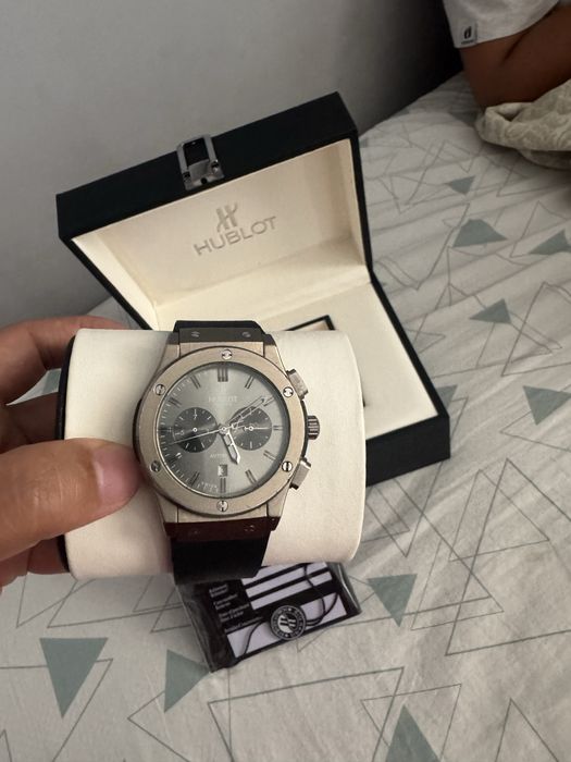 хронографы hublot