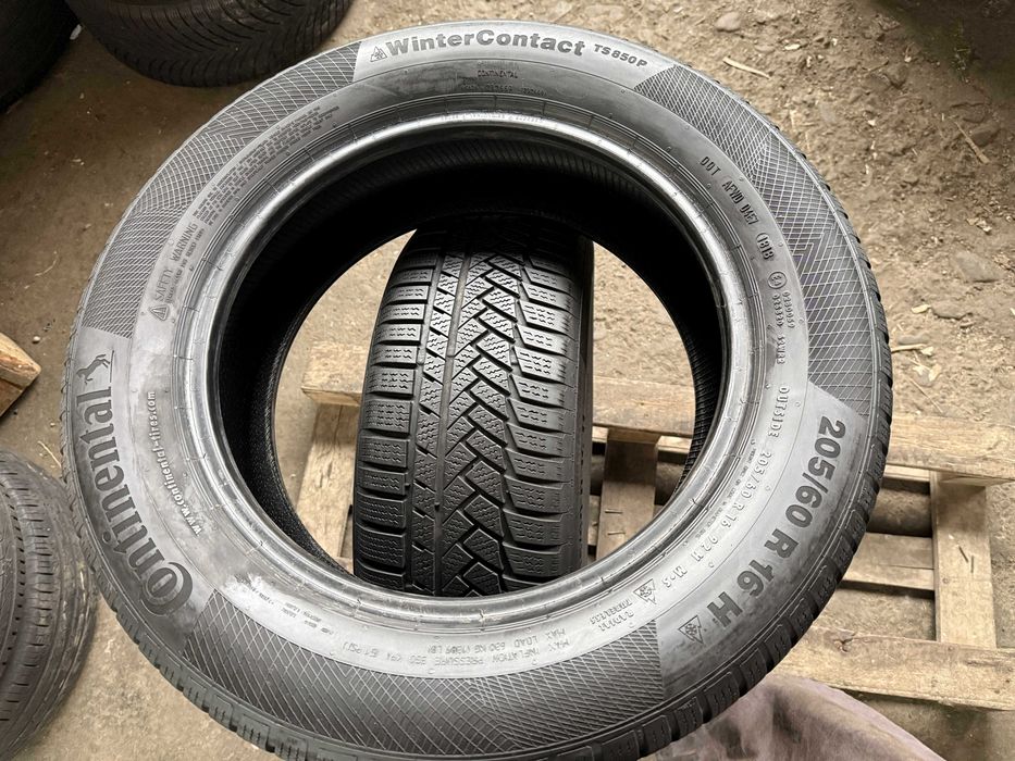 2x Anvelope iarna 205/60 r16 M+S - Continental Winter Contact TS850P