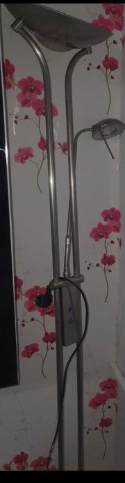 Lampa de podea cu picior LED si 2 variatoare de intensitate