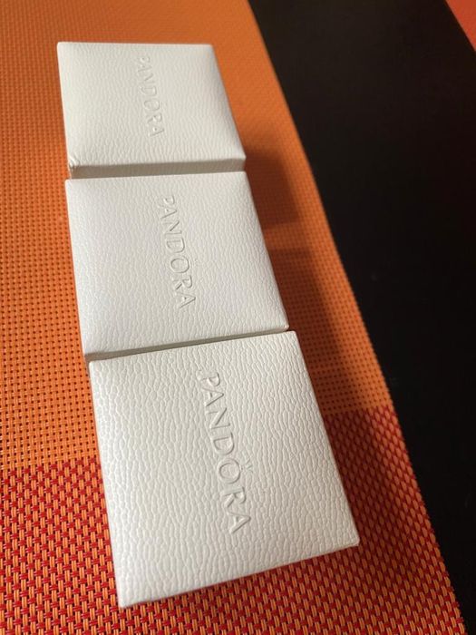 Браслеты в стиле Пандора