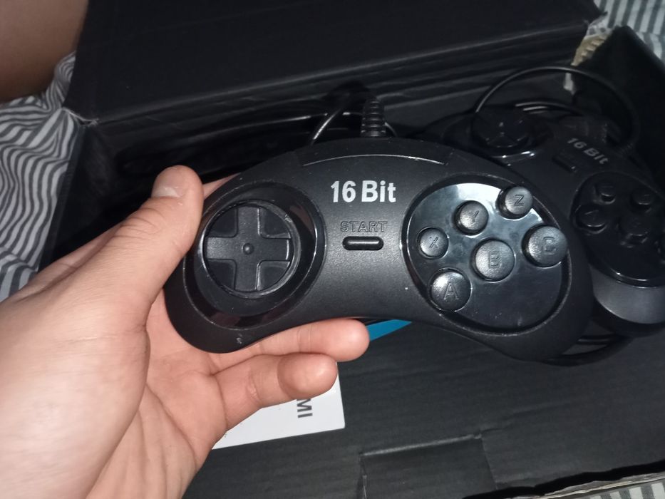 Продам Sega TITAN