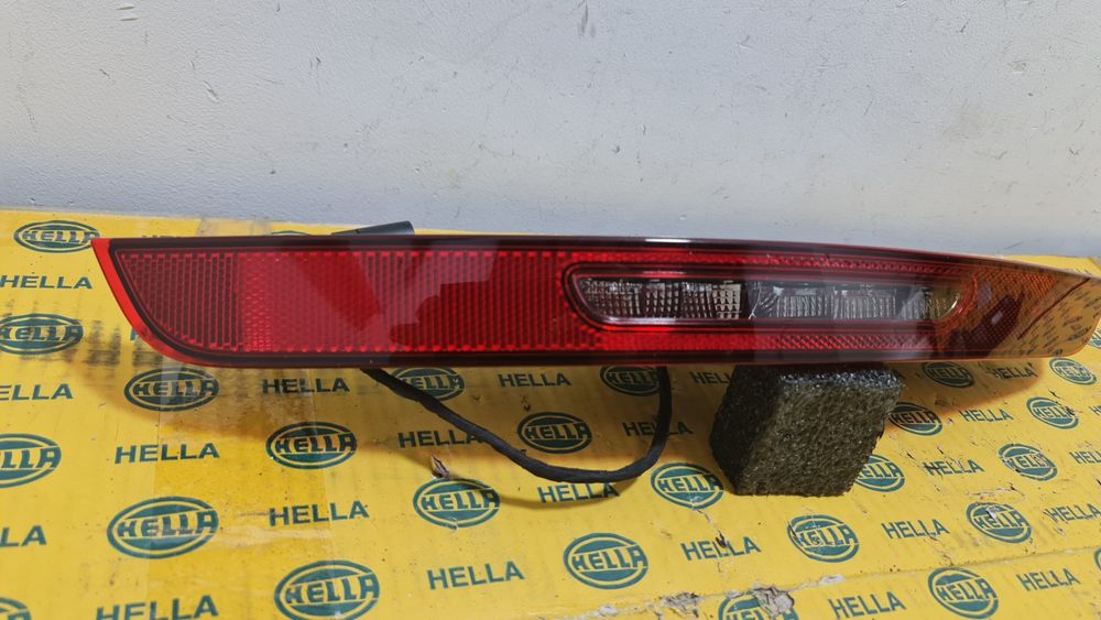 Lampa tripla stop ceata bara spate Porsche Macan 95B 95B945726T NOU