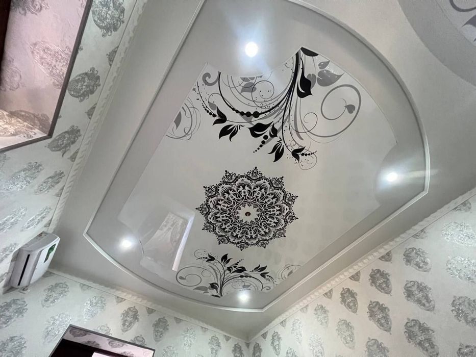 Натижной потолок супер качество