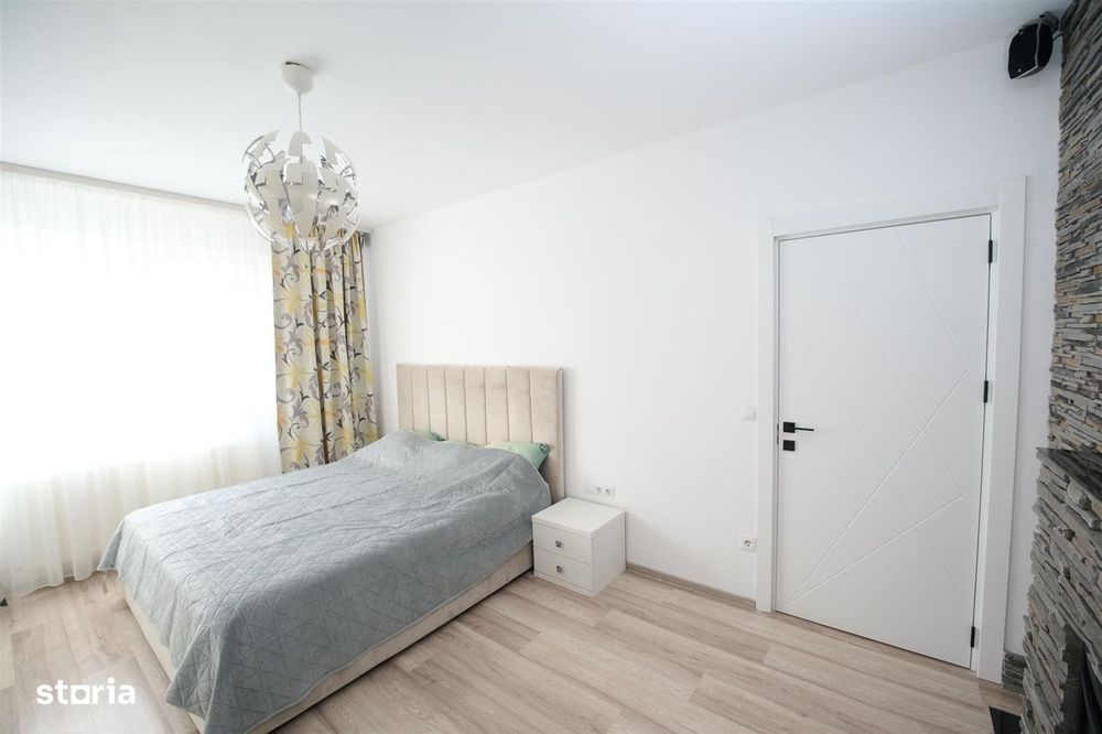 Ap. 2 camere, balcon, etaj 1, decomandat, clasa energetica A