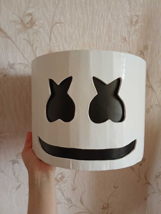 Маска Маршмелоу картонная диджея Marshmello