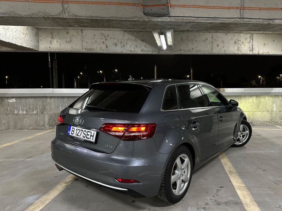 Audi A3 Sportback S-Tronic / Bi-Xenon / CarPlay