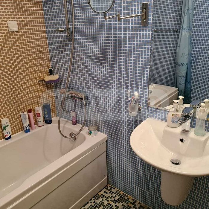 Дава се под наем Тристаен апартамент в к.к. Златни пясъци - 103 кв.м за 512 € - Снимка #10