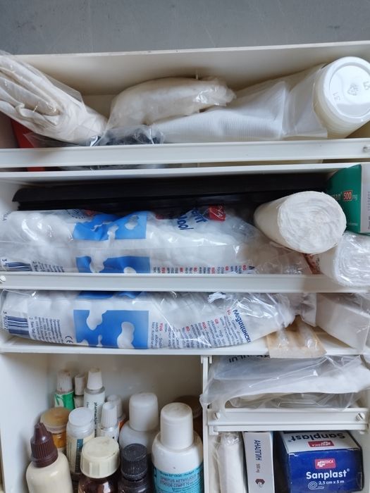 Аптечка домашна, битова