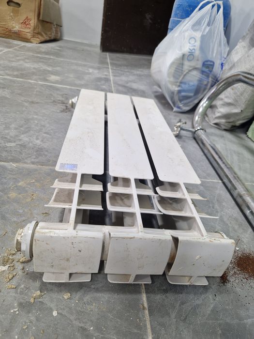 Продам биметаллические радиаторы