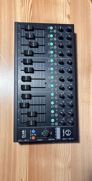 Mixer faderfox M12
