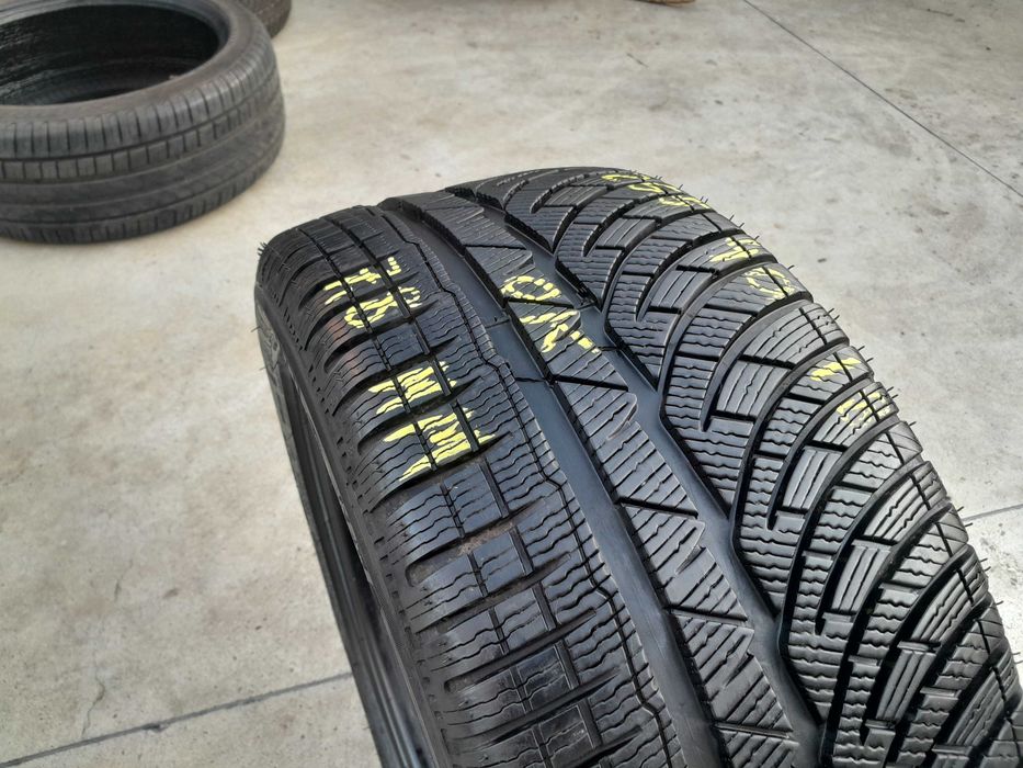 O anvelopa iarna 255 40 18 michelin pilot alpin PA4 profil 7,8 mm
