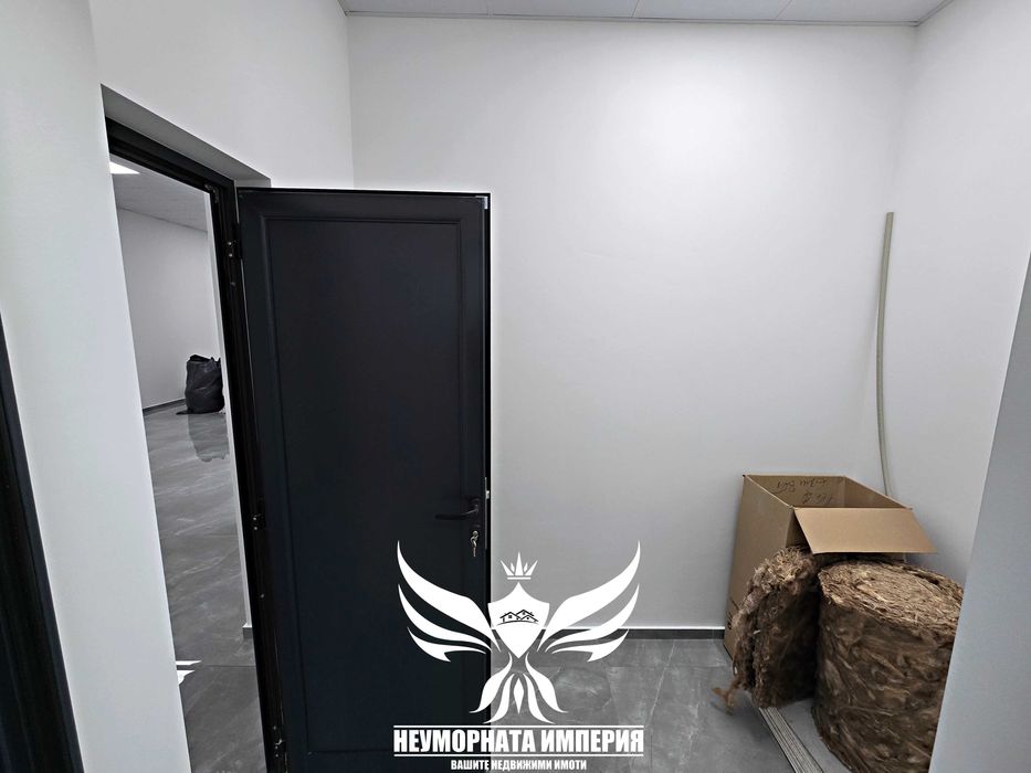 Дава се под наем Магазин в Асеновград - 101 кв.м за 785 € - Снимка #16