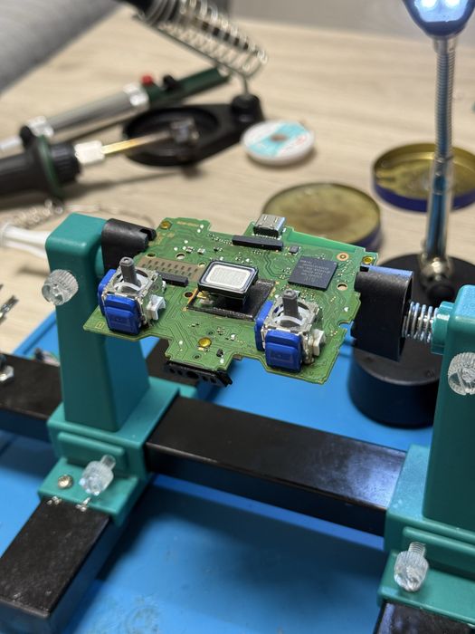 Controllere PS5 cu kit TMR KS (fara stick drift)