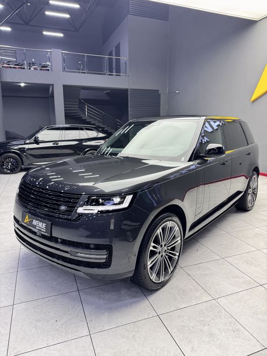 Новый Range Rover P530 LWB Autobiography