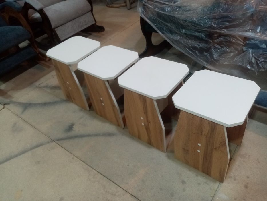 Продам новые кухонные табуретки!