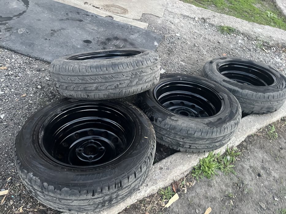 Продаю колеса 4 шт