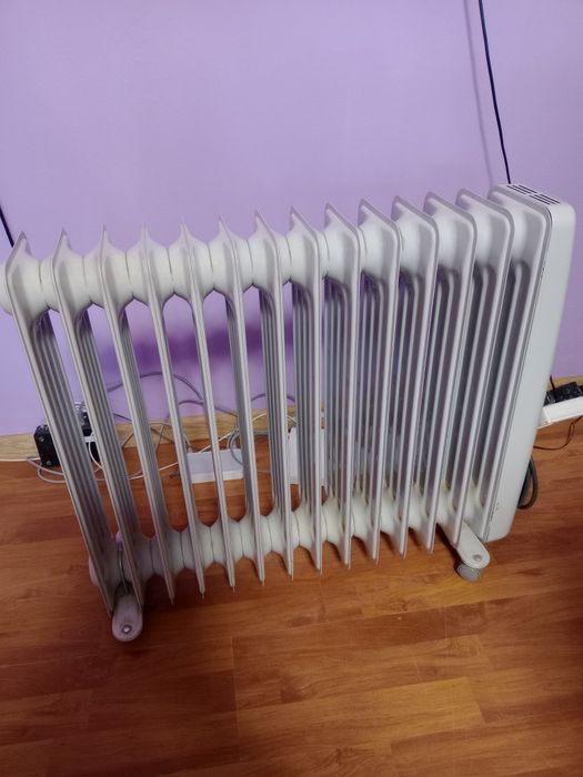 Радиатор - маслен ,,Теси,, В отлично състояние.