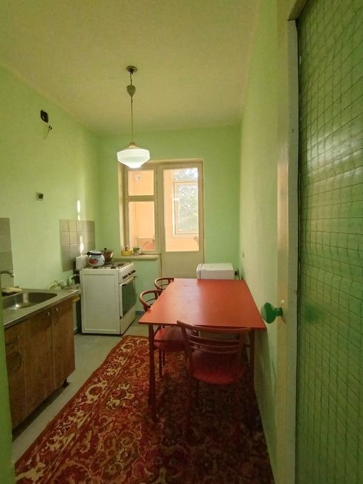 Чирчик ш. 9 м/н Кв Конструктаров кирпичный кубик дом 1х/4/4 46 м²