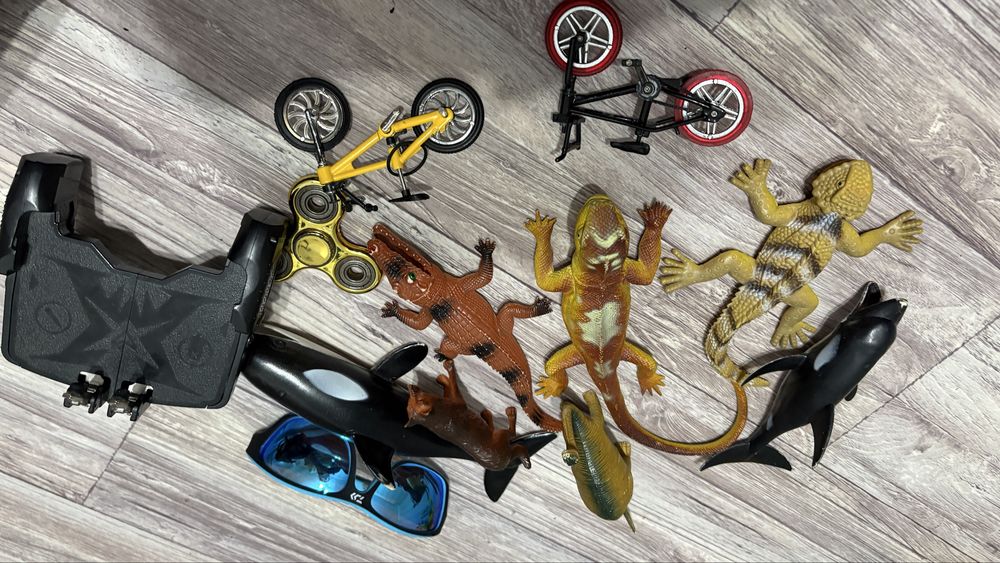Продам игрушки..