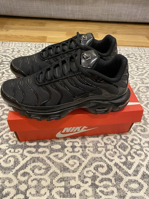 Nike tn tripple black