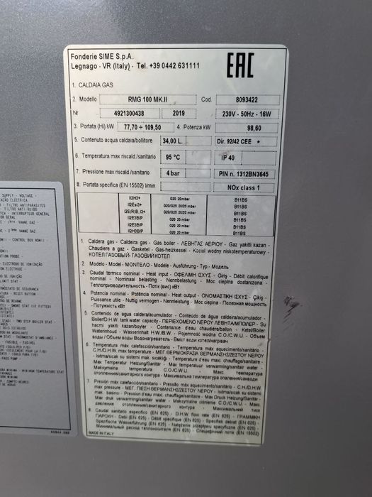 Napolniy katyol sotiladi