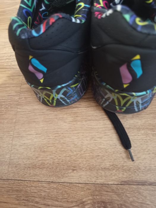 Оригинални маратонки