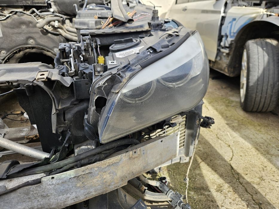 Far stanga bmw f10 f11 bi-xenon adaptiv