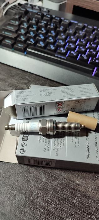 Продам свечи зажигания