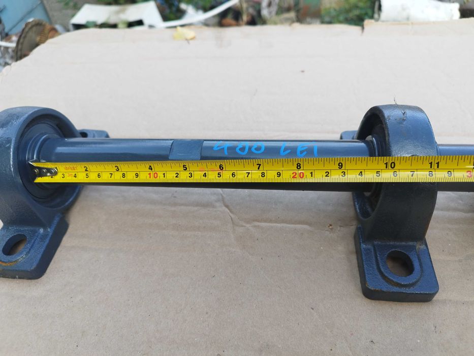 Ax cu rulmenți și lagăr