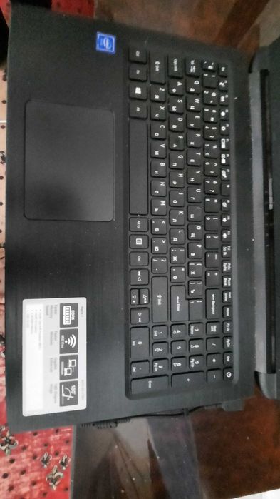 ACER noutbuk Celeron(R) CPU 3867U