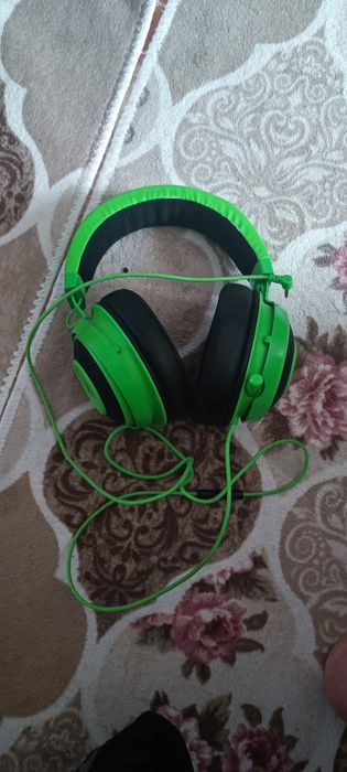 Продавам razer слушалки